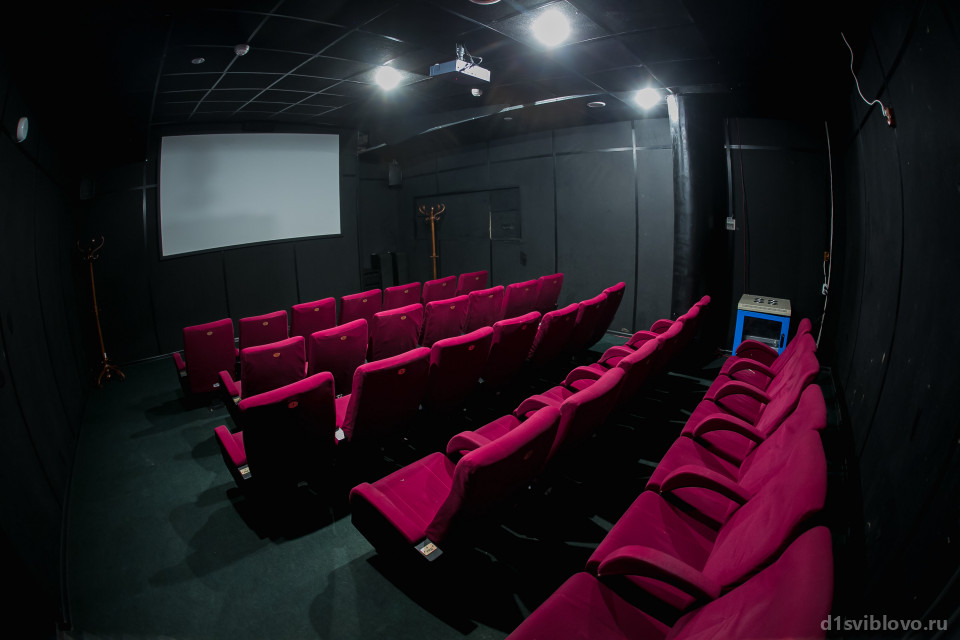 Кинотеатр вымпел сеансы. Москино Сатурн зал 2. Москино Сатурн Свиблово. Москино Сатурн малый зал.